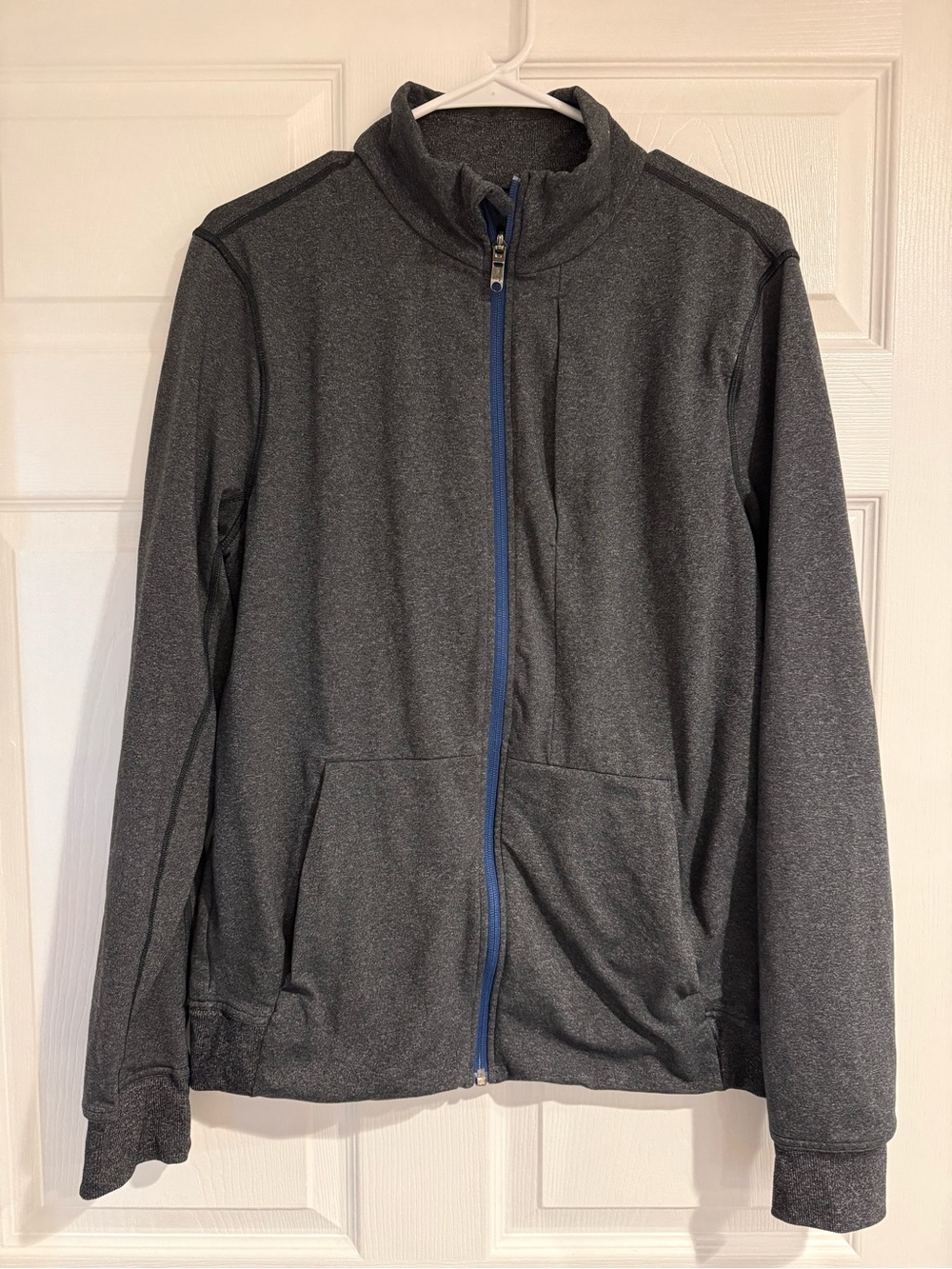 lululemon athletica Men's Charcoal Zip-Up Jacket with Blue Zipper